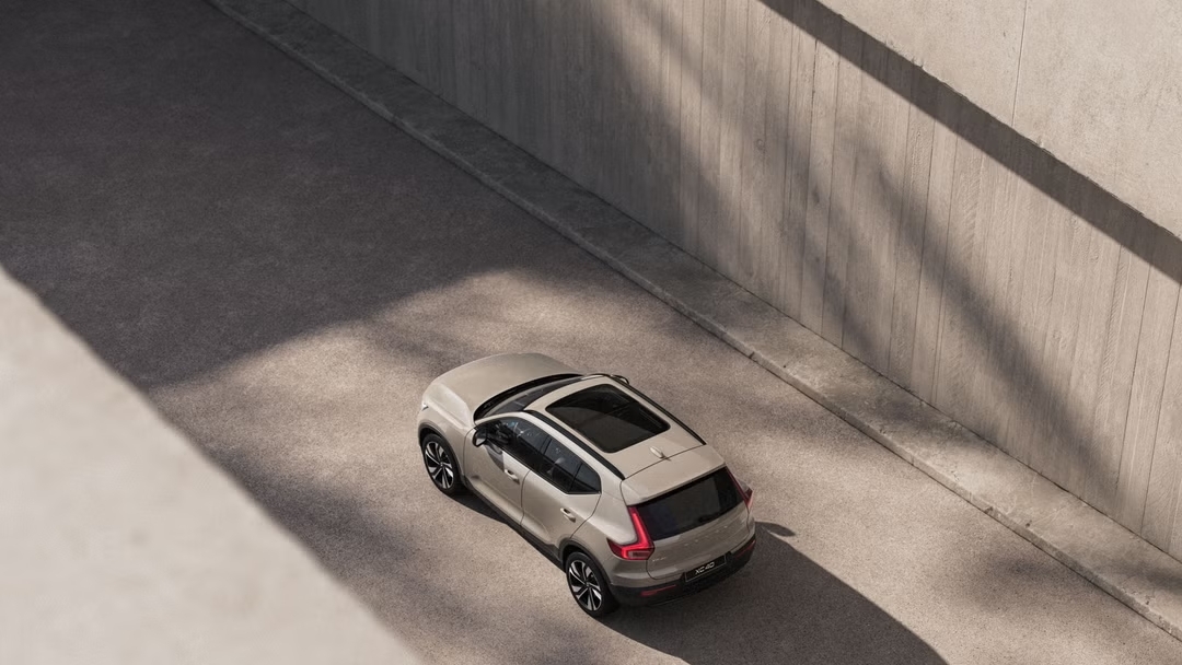 my26-xc40-mhev-overview-exterior-gallery-05-16x9