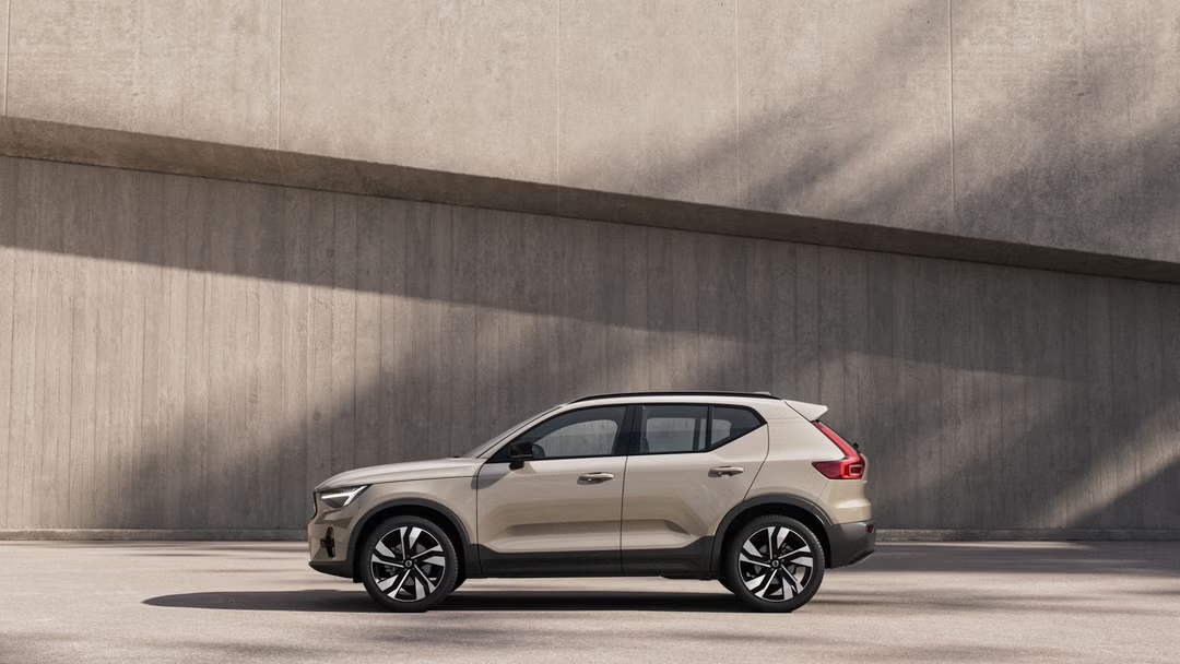 my26-xc40-mhev-overview-exterior-gallery-10-16x9